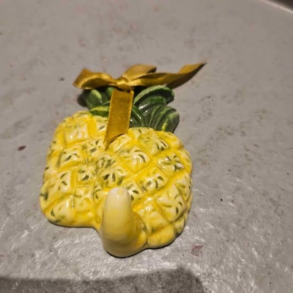 Ceramic Pineapple Wall Hook